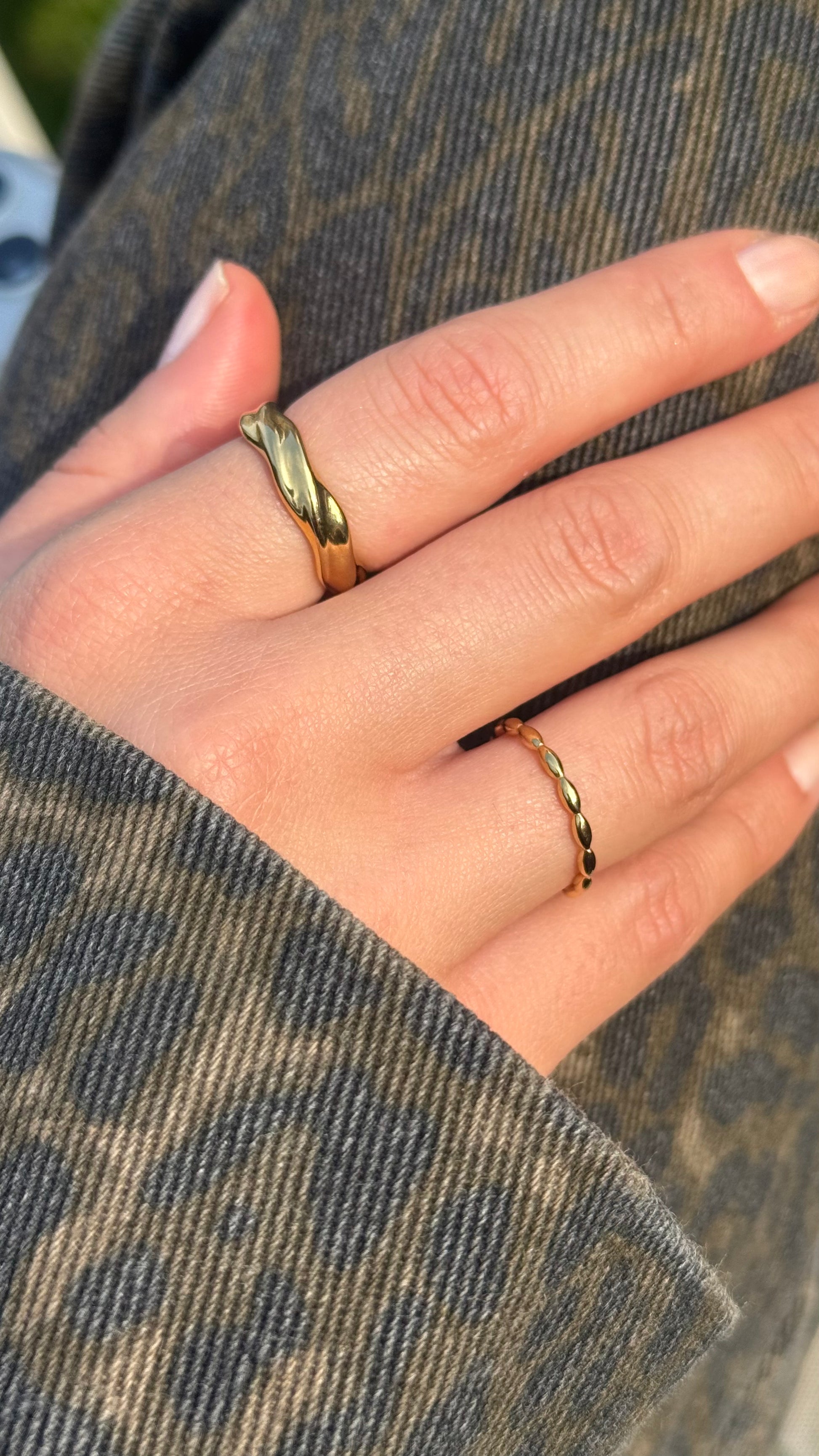 DAHLIA Ring