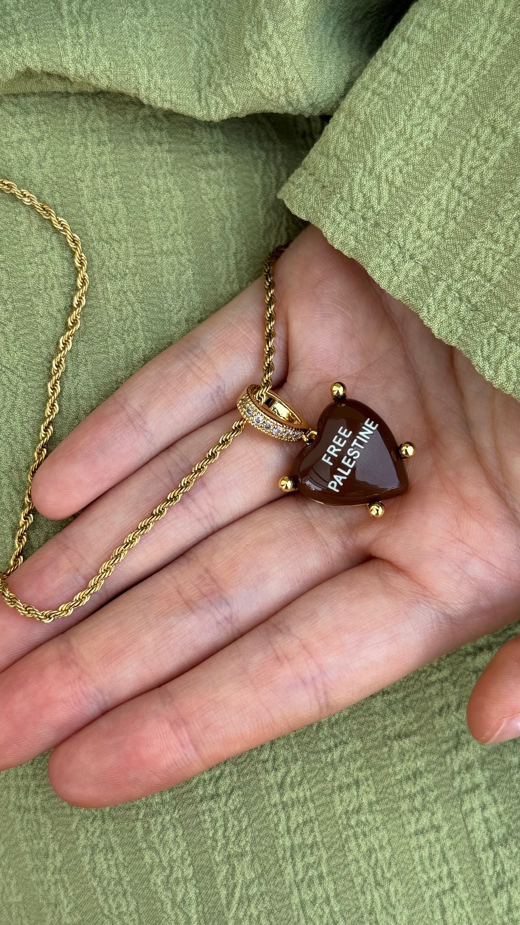 Free Palestine Charm - braun