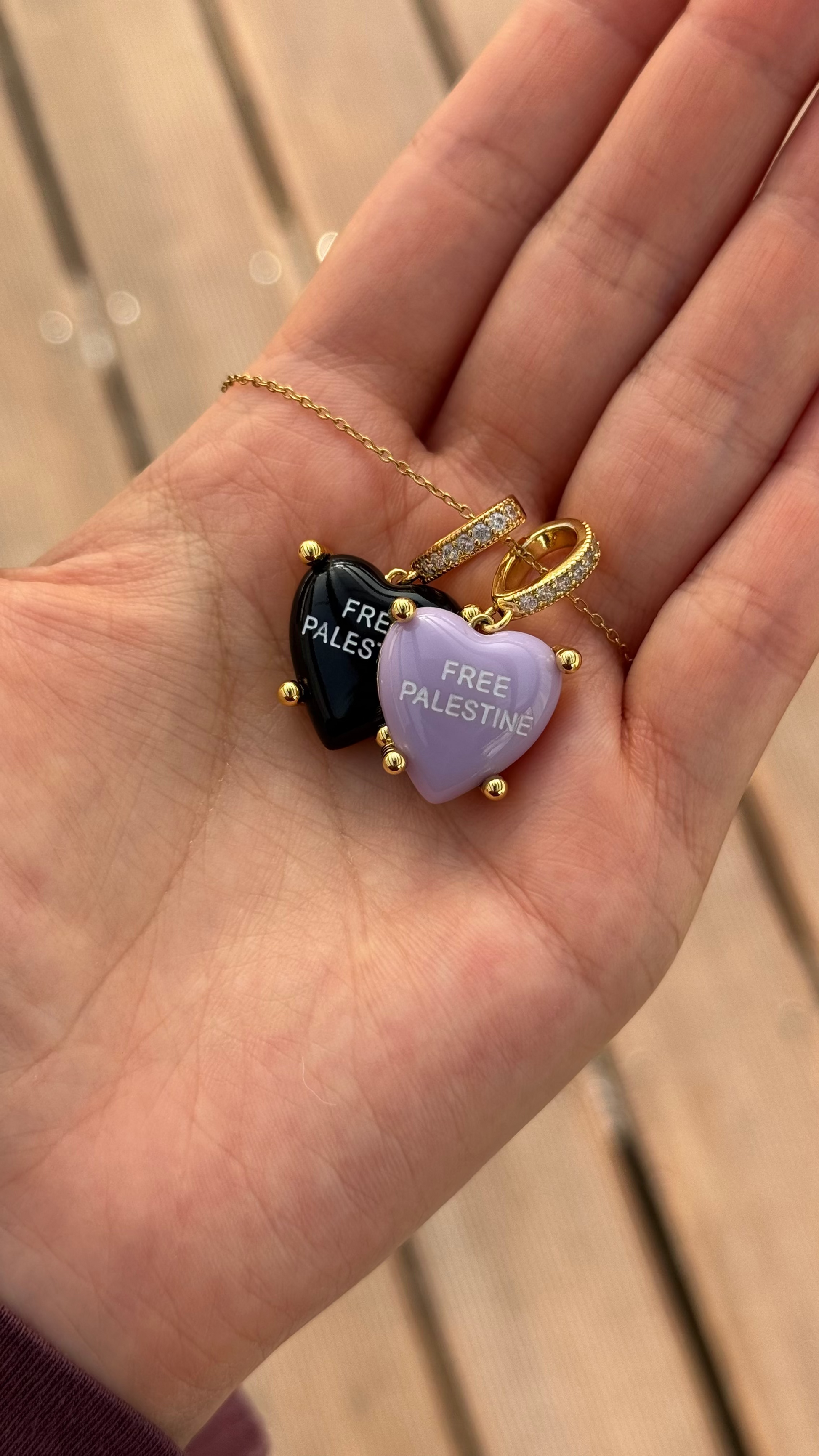 Free Palestine Charm - flieder