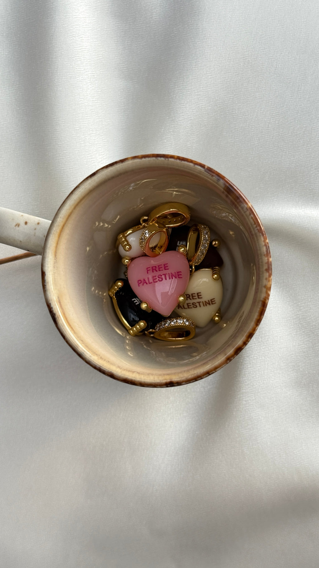 Free Palestine Charm -  rosa