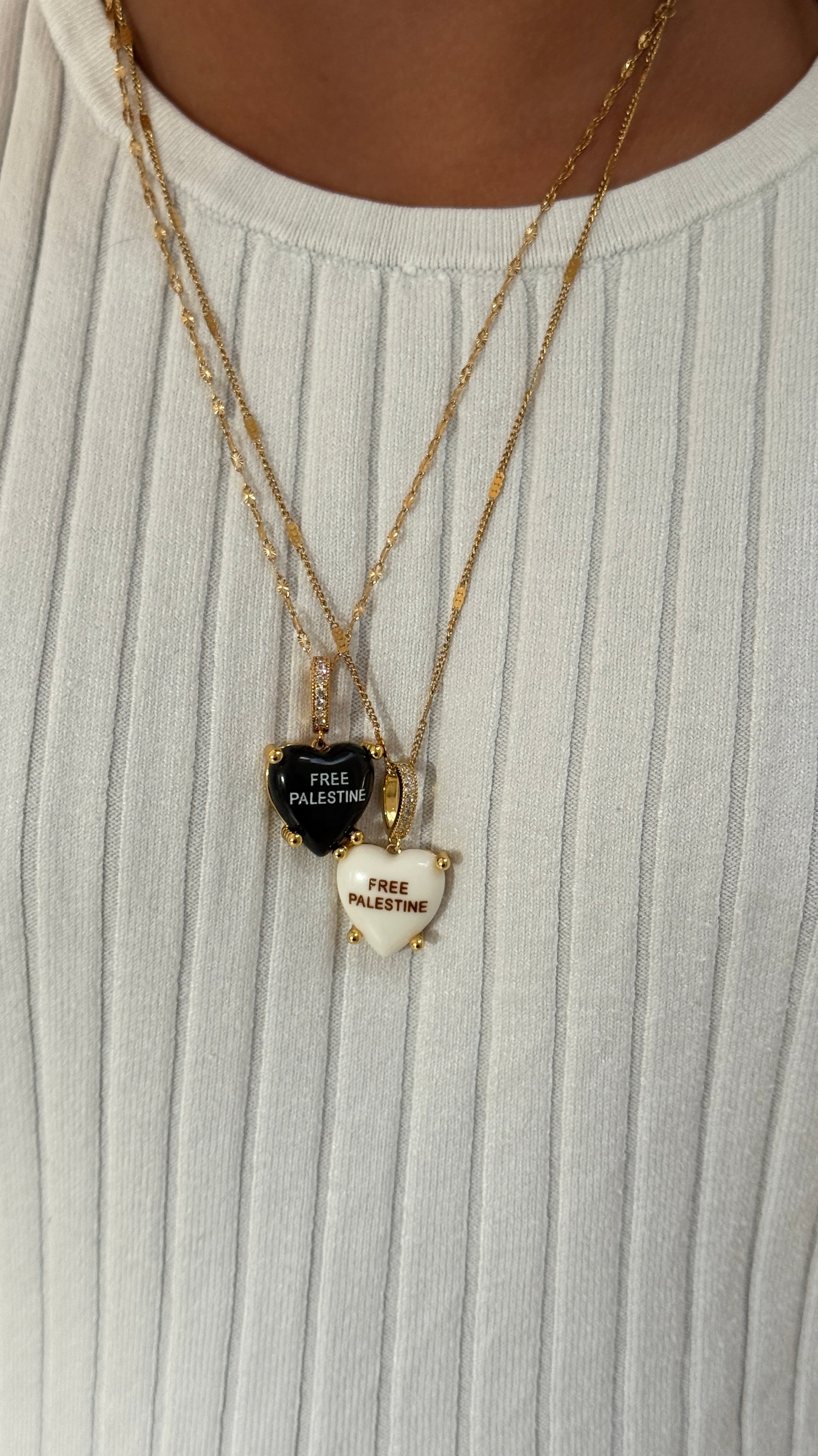 Free Palestine Charm - weiß