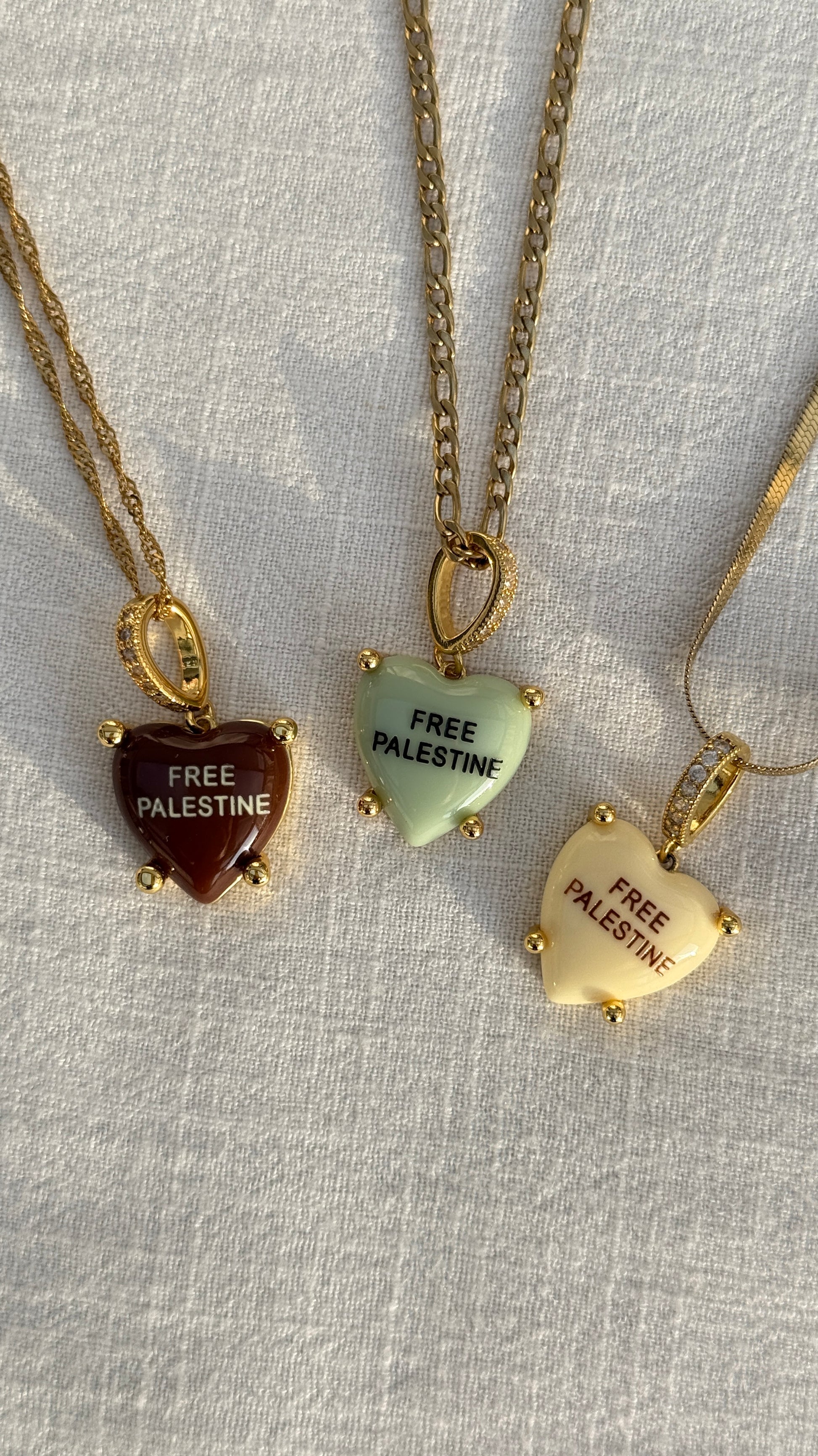Free Palestine Charm - braun